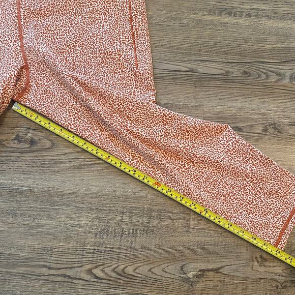 Athleta Women's size 2X Salutation Stash II Textured Tight in Orange and White - Picture 6 of 7